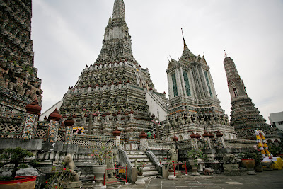 1. Буддийский Монастырь Ват Арун (WAT ARUN)