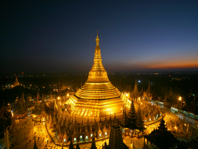 7. Буддийский Пагода Шведагон (SHWEDAGON PAGODA)