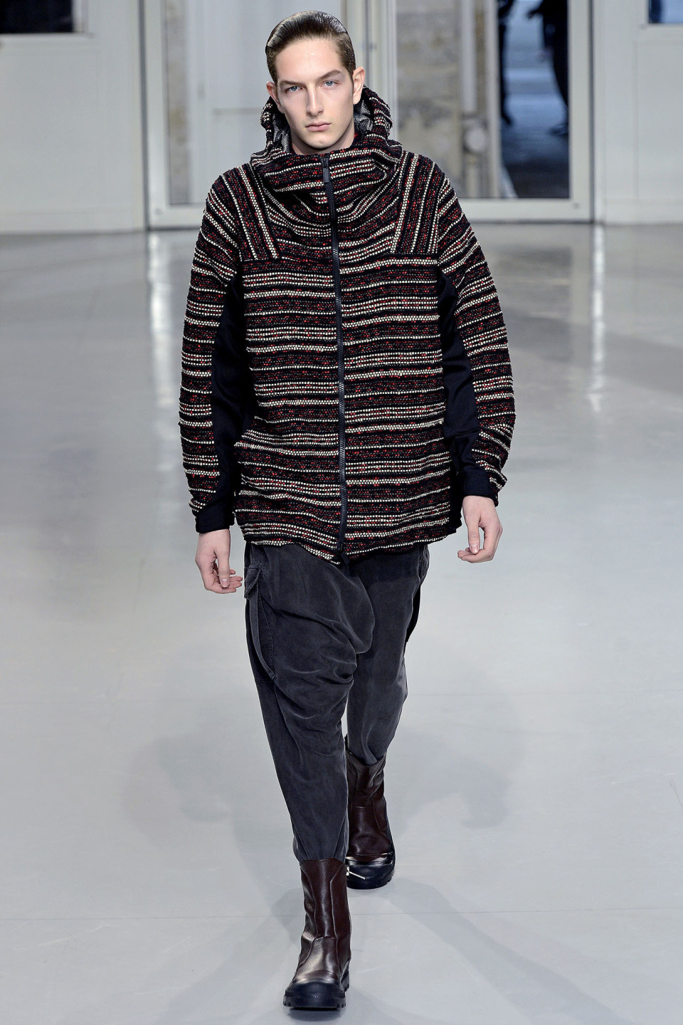 1367569834_menswear_collection_from_issey_miyake_fall_2013_01[1]