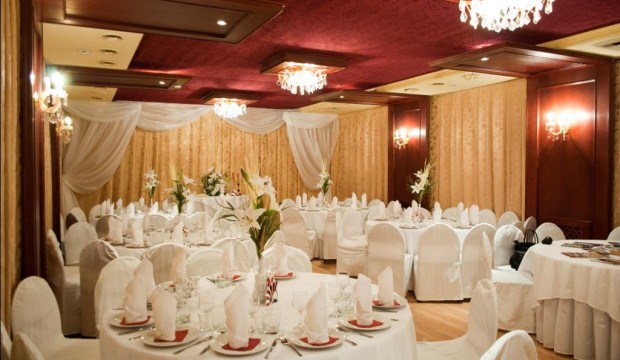 Свадебный банкетный зал фото
