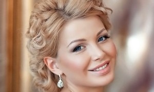 свадебный-макияж-и-причёска