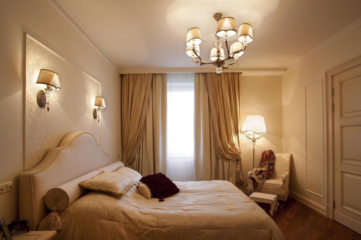 Как подобрать настенные светильники для спальни?