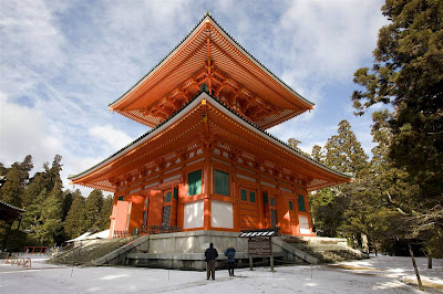  Проведите ночь в Храме Японии на горе Коя-сан