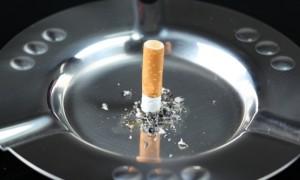 Как избавиться от запаха сигарет в квартире
