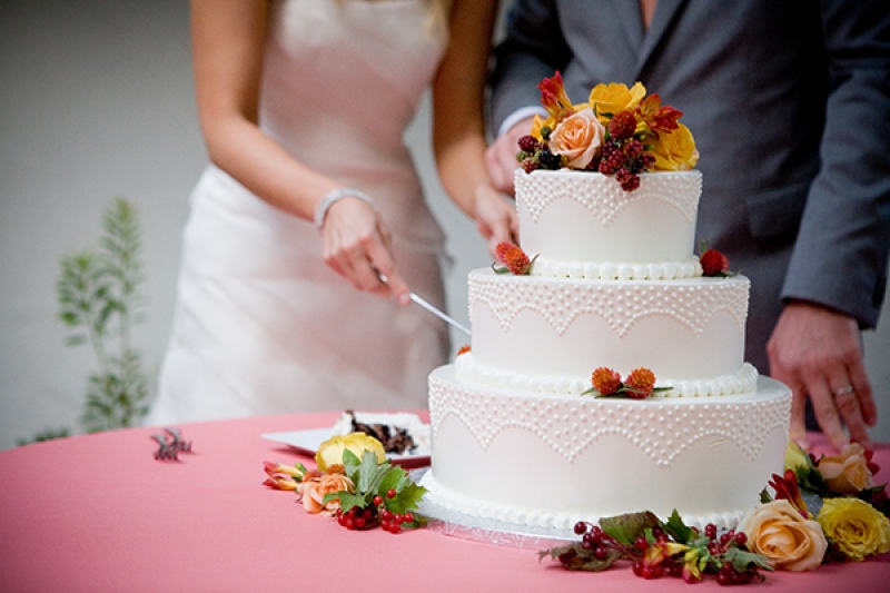 Шикарный свадебный торт фото