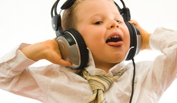 Как привить любовь к музыке детям