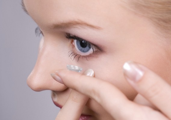 Как правильно пользоваться контактными линзами?