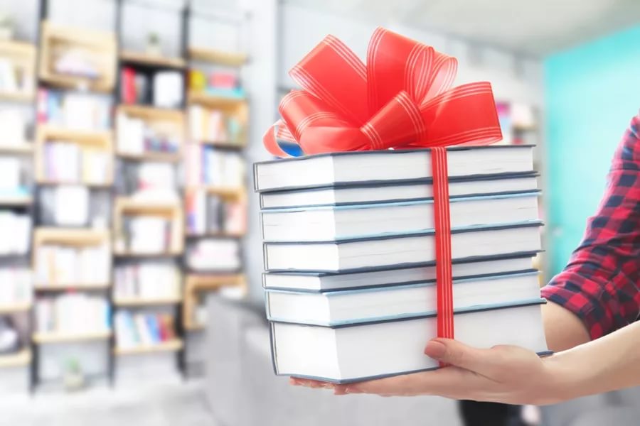 Какие книги можно выбрать в качестве подарка?
