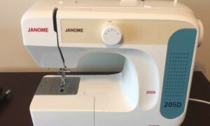 Оверлок Janome 205D: почему стоит присмотреться и как с ним жить