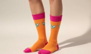 Носки с хроматикой: цвет в моде, который открывает новые грани образа