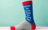 Носки с цитатами: мудрость на каждый день
