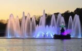 Закрытие фонтанов Петергофа: как проходит главный осенний праздник у дворцов и каскадов